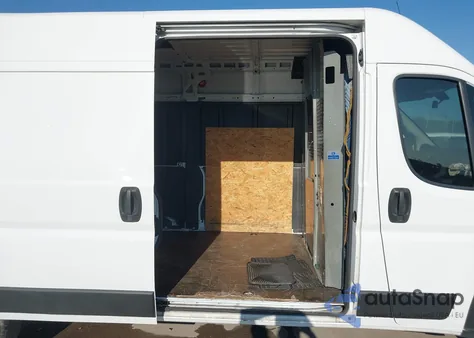 2021 Ram Promaster 2500 2500 High from USA, damaged, VIN 3C6LRVDG1ME523913